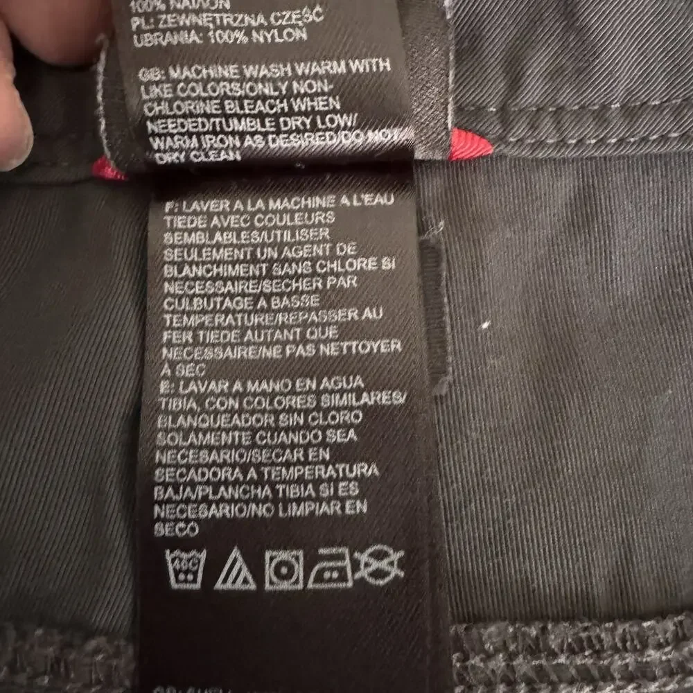 The North Face Shorts Mens 34 Gray 100% Nylon Chino Hiking Camping Outdoors